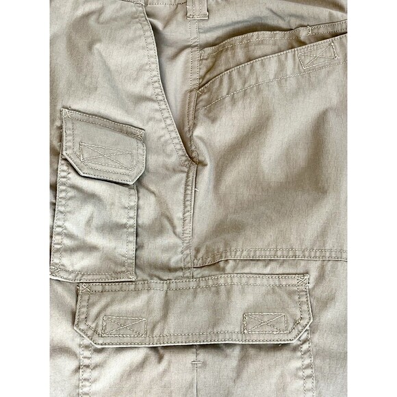 NWOT Men’s 5.11 Tactical Pants Size 44x30 Khaki Tech Utility Gorp Pro Cargo - Picture 2 of 8